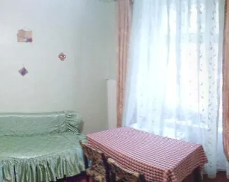 Δωμάτια σε οικογενειακή κατοικία Комната Рядом С Дерибасовской *